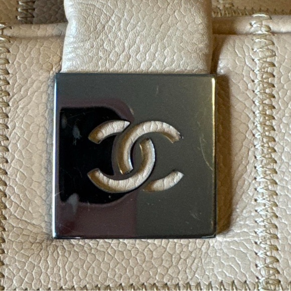 CHANEL Cambon Vintage Tan Bag with Leather Trim - Picture 6 of 6
